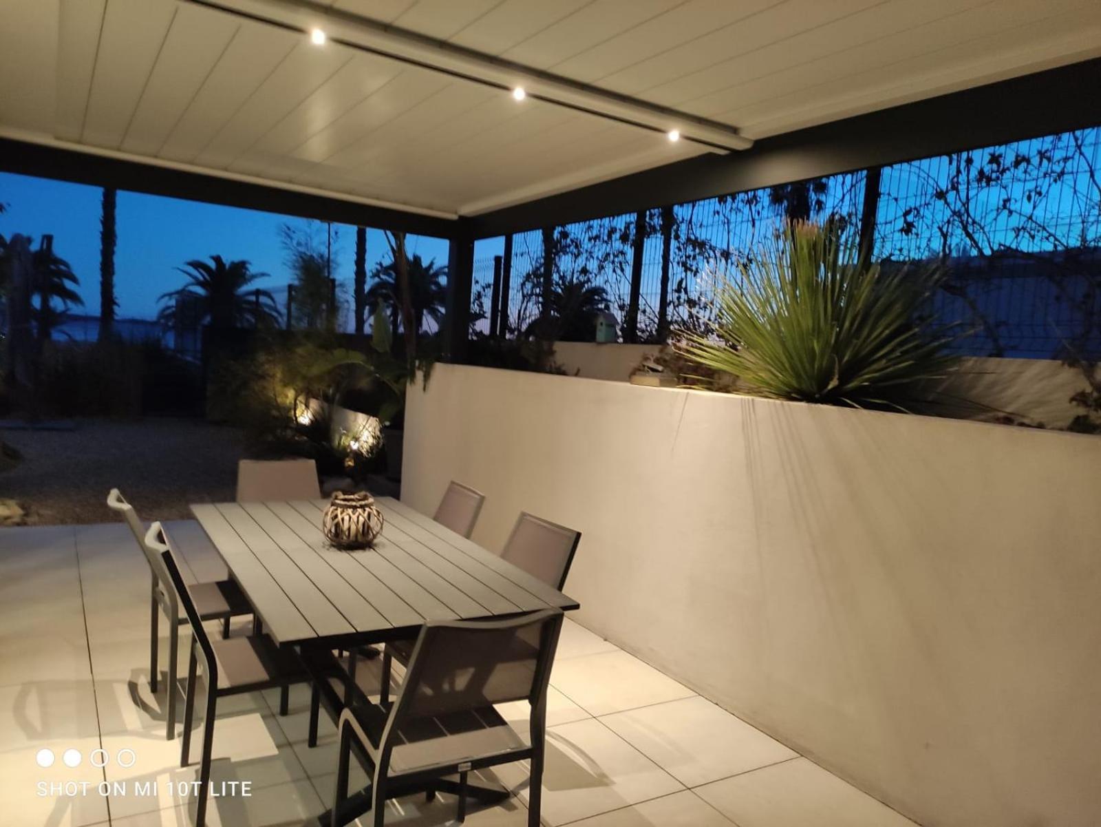O Fil De L'Eau Bandol - App A05 - T3 Avec Jardin Et Terrasse Apartment Exterior photo